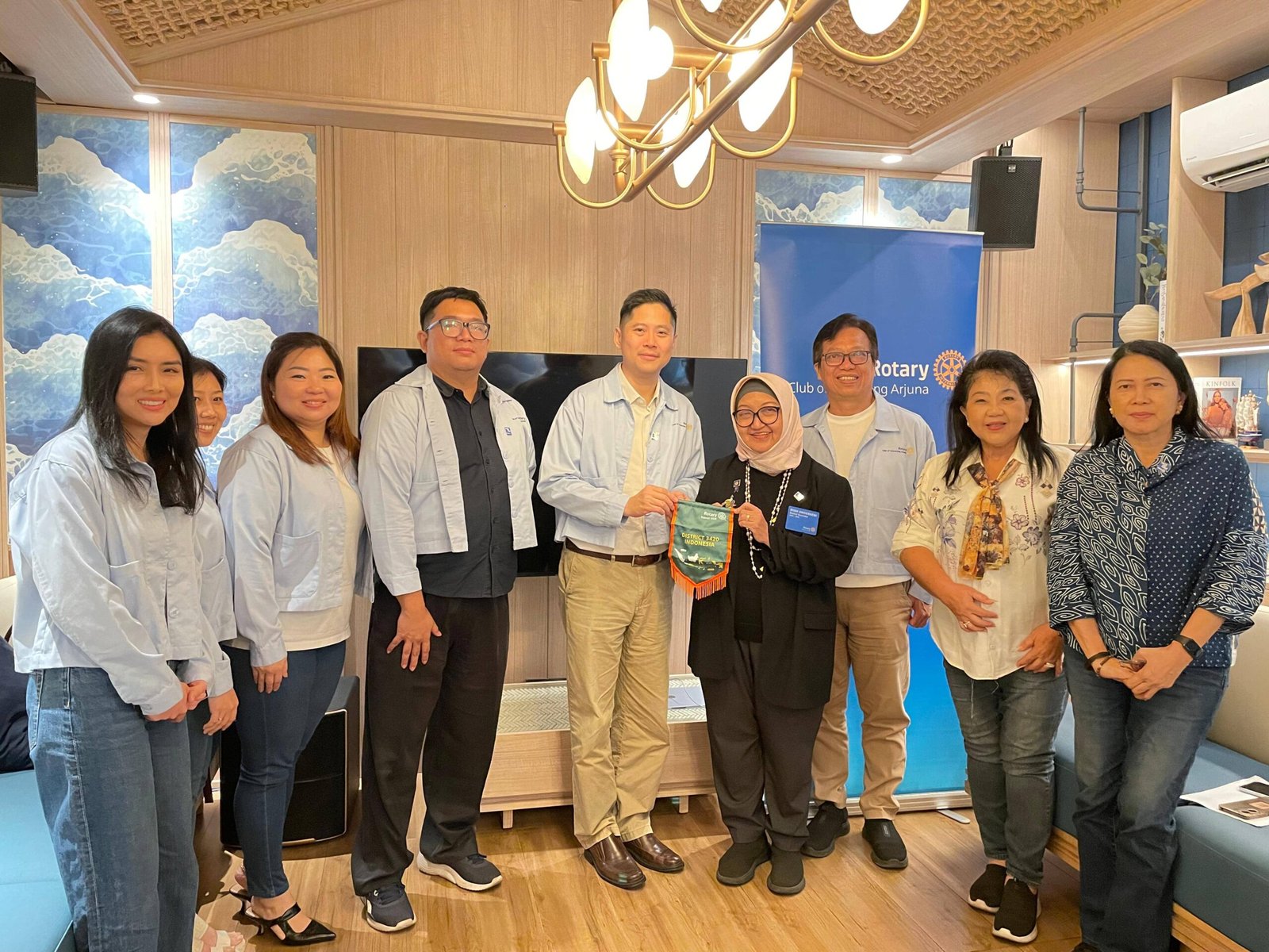 DG Visit Rotary Club of Semarang Arjuna