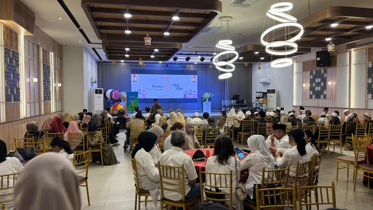 PT Suparma Tbk bersama Rotary Club of Surabaja dan Rotaract Club of Surabaya menggelar buka puasa bersama anak yatim dan penyandang disabilitas di Mahameru Resto Surabaya.