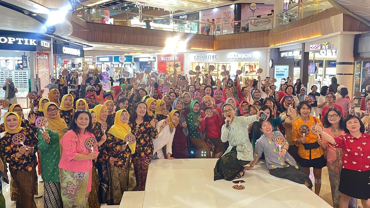 Ratusan peserta mengikuti Kartinian Bareng Rotary.